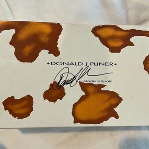 Donald J Pluner Purple heels